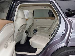 Vehículo Eléctrico 2025 Usado de Segunda Mano, Autonomía de 225 km, Torque de 380 N/m, Caja de Cambios de Una Velocidad y Tracción Trasera - Product Image 2