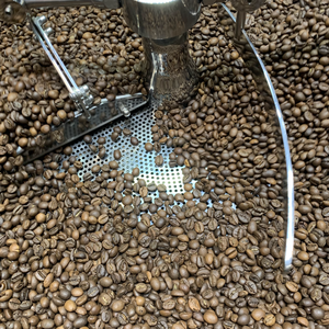 Café Robusta Premium de Tueste Intenso, Origen Vietnam, Calidad Limpia, Servicio de Marca Privada y Venta al por Mayor OEM/ODM Disponible - Product Image 2