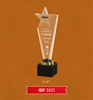 Vente en gros de trophées acryliques personnalisés Crystal Shield Awards Médailles et plaques promotionnelles gravées pour les gagnants