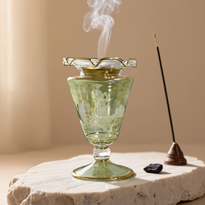 Brûleur d'encens Bakhoor en verre soufflé à la main, avec grille en laiton doré, bois de santal, Mabkhara, fabrication artisanale, luxe égyptien, parfum aromatique pour la maison - Product Image 6