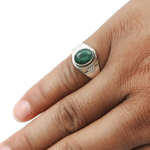 Anillos de piedras preciosas de forma ovalada de Esmeralda verde Natural de alta calidad, anillos de ajuste de bisel de plata 925 para regalo de San Valentín, joyería fina OEM - Product Image 6