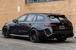 LISTO PARA ENVIAR, LHD/RHD, BM-W M5 TOURING 2026, HÍBRIDO ENCHUFABLE V8 DE 717 HP, TRACCIÓN EN LAS CUATRO RUEDAS - Product Image 3