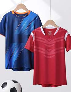 Uniforme de football pour hommes OEM - Tradeem Sports, séchage rapide et respirant, couleurs et tailles personnalisées, chaînes d'approvisionnement évoluables - Product Image 6