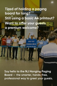 Panneau d'affichage des noms des invités en cuir noir Divris avec fenêtre pour l'avis de colis reçus à l'aéroport - Product Image 2