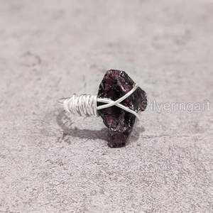 Bague pour femme en argent sterling 925, pierre précieuse grenat naturel, pierre de naissance de janvier, bande en fil, cadeau de la Saint-Valentin, bijoux faits à la main - Product Image 2