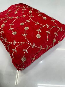 Tissu en soie luxueux au mètre pour vêtements ethniques faisant des costumes de saris et des lehengas pour les fêtes et les fonctions - Product Image 5