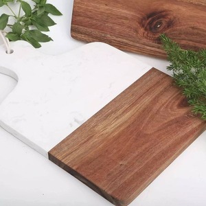 Tabla de cortar de mármol artesanal de primera calidad con un diseño elegante para la preparación de alimentos de cocina elegante y duradera - Product Image 2