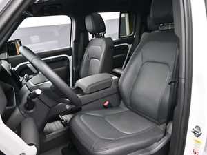 LAND ROVER DEFENDER 130 P400 X-Dynamic SE 395HP Transmission automatique d'occasion 2024 - Product Image 4