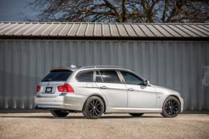 BMW 328i Wagon 2010 USADO con Volante a la Izquierda/Derecha - Product Image 3