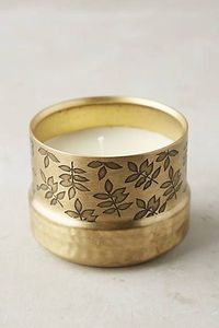 Pot de bougie en cire métallique élégant avec finition dorée parfait pour les salons d'hôtels de luxe et les occasions de cadeaux d'entreprise - Product Image 4
