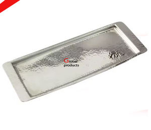 Plateau de service en acier inoxydable en métal fini argenté à l'aspect martelé pour le restaurant et le bar de l'hôtel - Product Image 1