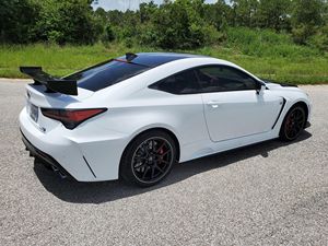 Lexus RC F Track Edition ปี 2020 สภาพดีเยี่ยม ไม่ได้ดัดแปลงใดๆ รุ่นหายากพิเศษ วิ่งเพียง 2,500 ไมล์ - Product Image 2
