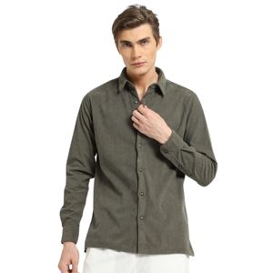 Chemise en velours côtelé d'inspiration vintage pour homme, design rétro avec coupe moderne, idéale pour les tenues décontractées ou décontractées intelligentes - Product Image 1