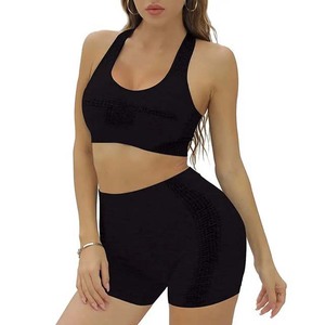 Conjunto de Ropa Interior Deportiva Transpirable para Mujer, Top y Pantalones Cortos de Yoga, Conjunto de Yoga con Logotipo Personalizado, Top y Pantalones Cortos de Yoga Negros de Spandex y Poliéster - Product Image 1