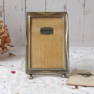 Sophisticated decorative metal <b>photo</b> <b>frame</b> suitable for enhancing wall galleries with timeless beauty - Product Image 4