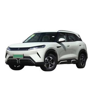 SUV Eléctrico Familiar de Alta Calidad, Transmisión Automática, Rines R17, Exterior Oscuro, Autonomía de 601-700 km, Batería de 50-70 kWh - Product Image 1