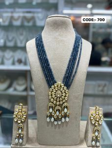 Collier et boucles d'oreilles en laiton Kundan de qualité supérieure Combo belles perles conception de motif de fleur pour cadeau de fête de mariage Style religieux - Product Image 5