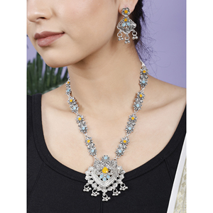 Boucles d'oreilles en zircon en forme de paon pour les occasions de fête - Product Image 4