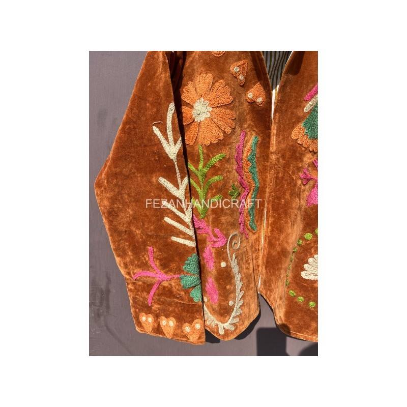 สีน้ำตาล