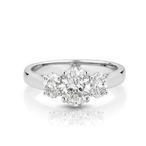 Anillo de Compromiso de Tres Piedras con Corte Ovalado para Mujer - Product Image 2