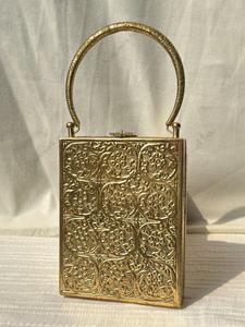 Bolso de Mano Rectangular de Metal Dorado Antiguo con Panel Grabado, Asa Rígida, Bolso de Lujo para Mujer, para Eventos Nocturnos y Bodas, para Exportación - Product Image 1