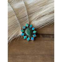 Collier artisanal TTD en forme de grappe de fleurs, turquoise Kingman et opale serties en clos, en argent sterling, pour usage quotidien