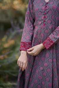 ชุดเดรสผ้าฝ้ายพิมพ์ลายดอกไม้แบบบล็อกมือสไตล์โบฮีเมียนลำลองสำหรับใส่ในโอกาสต่างๆ - Product Image 3