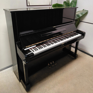 เปียโนยามาฮ่า U3H แบบตั้งตรง นำเข้า คุณภาพสูง มือสองระดับมืออาชีพ เสียงใส คีย์สัมผัสแน่น รุ่น U3 88 คีย์ 1625903 - Product Image 1
