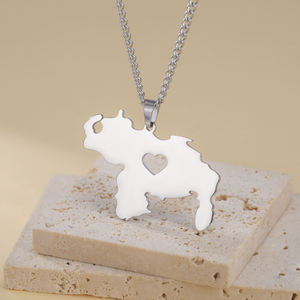Colgante de Corazón con Mapa de Venezuela, Plata 925, Chapado en Oro, Joyería de Moissanita, Regalo para Mujeres y Hombres - Product Image 1