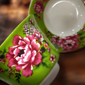 Gaiwan en porcelaine Shin Tai Yuan, motif pivoine vert vif, imprimé par transfert d'eau, origine Taïwan, coffret cadeau - Product Image 3