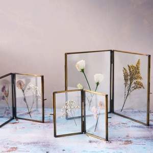 Sophisticated decorative metal photo <b>frame</b> ideal for premium interiors and stylish <b>memory</b> presentation - Product Image 2