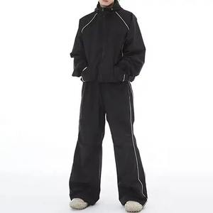 Ensemble de survêtement de jogging à capuche de haute qualité, streetwear personnalisé, coupe régulière pour hommes, coupe-vent en nylon - Product Image 4