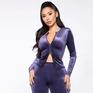 Nueva llegada chándales de terciopelo para damas bordado de cadena logotipo personalizado ropa activa mujeres chándal de terciopelo - Product Image 3