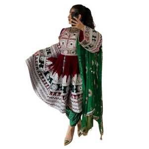 Robe afghane brodée à la main de qualité supérieure pour femmes, vintage, avec des applications de paillettes, respirante, indienne, pakistanaise, longueur genou, coupe trapèze - Product Image 1