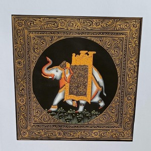 Fourniture en gros Tenture murale en soie artisanale Art mural textile authentique pour une décoration intérieure élégante disponible à un prix abordable - Product Image 2