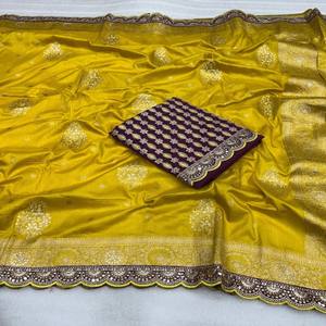 Sari de Seda Dola Pura VASTRA COTTAGE, Tejido Meenakari Zari, Bordado con Cordón y Lentejuelas, para Bodas y Festividades - Product Image 3