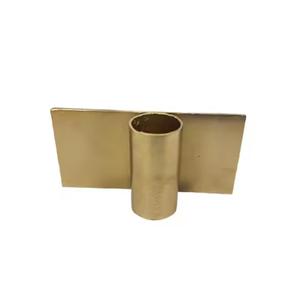 Bougeoir au design unique en laiton doré pour Noël et la décoration intérieure. - Product Image 5