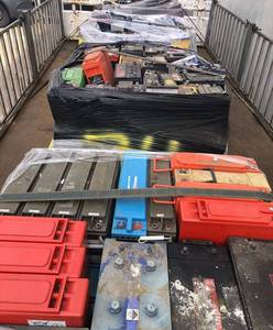 Chatarra de batería de plomo ácido drenada, batería de coche y camión de desecho usada, batería de plomo drenada/Chatarra de batería de plomo - Product Image 6