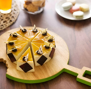 Plato de pizza de madera de diseño único más vendido con asa de la India - Product Image 3