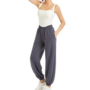 Pantalones de chándal de algodón para mujer, de corte holgado, informales, de cintura media, ideales para entrenamiento. - Product Image 5