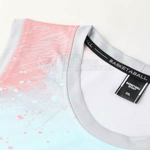 Ensemble de maillots de basket-ball pour hommes haut sans manches imprimé par sublimation et short combo pour hommes uniforme de basket-ball personnalisé - Product Image 2