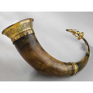 Top Quality Authentic Handcrafted Decorative Viking <b>Drinking</b> <b>Horn</b> with Carved Detailing for Gifting and Collectibles from India - Product Image 5
