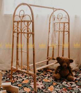Vietnam Haute Qualité Rotin Soleil Enfants Vêtements Rack et Cintres Style Décoratif À La Main Bon Prix - Product Image 4