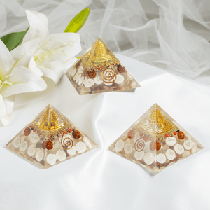 Pirámide de Orgone Gomti para Sanación de Chakras, con Punta de Cristal, para Meditación y Decoración, Venta al Por Mayor - Product Image 4