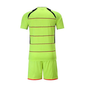 Maillots et uniformes de football personnalisés de style actuel, 100% polyester, col en V, manches courtes, légers, séchage rapide, respirants, unisexes, adultes - Product Image 3