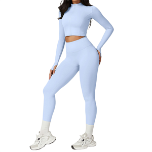 Conjunto de Yoga para Mujer de Nuevo Diseño y Alta Calidad, Secado Rápido y Transpirable, Diseño de Logotipo Personalizado, Patrón Sólido, Cintura Elástica - Product Image 5