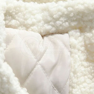 High Street Style Chaqueta de piel de invierno para hombre Soporte Respetuoso con el medio ambiente Forro polar transpirable Material duradero Fabricante de Pakistán - Product Image 3