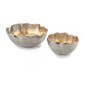 Cuenco Decorativo de Latón y Aluminio Hecho a Mano y Personalizado, Acabado Premium, Cuencos para Servir en Hoteles, Decoración para el Hogar y la Mesa - Product Image 5