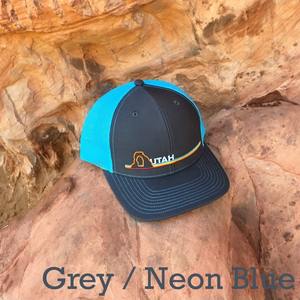 Fabricant de chapeaux Forme Casquette de camionneur Logo brodé personnalisé en maille Profil intermédiaire Casquette de sport Conception à chaud Vente en gros OEM bon marché - Product Image 3