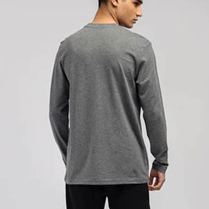 เสื้อยืดคอกลมแขนยาวผ้าคอตตอนคุณภาพดี พิมพ์โลโก้ตามสั่ง ผ้าทริปเปิ้ลบลนด์ สำหรับผู้ชาย - Product Image 4